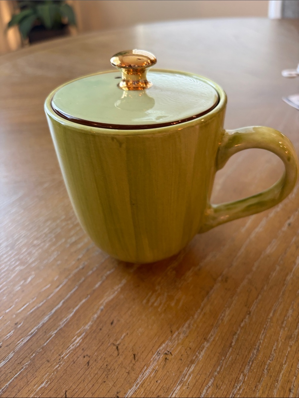 Elegant Green Ceramic Lidded Mug with Gold Knob
